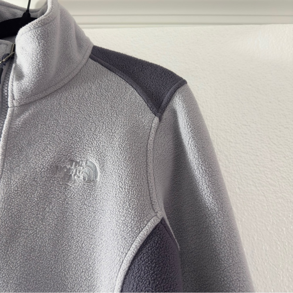 The North Face Full Zip Fleece Jacket Lilac Purple Colorblock Women Size Medium - Picture 3 of 11